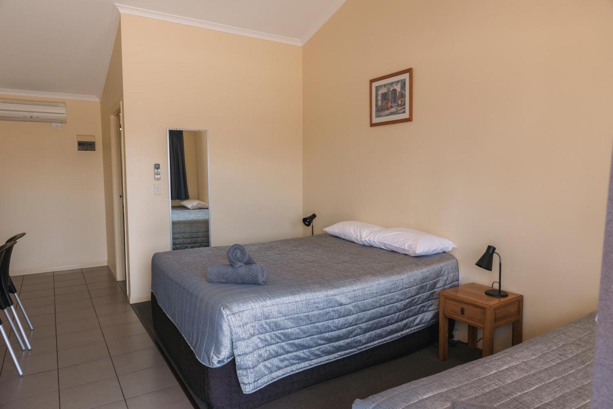 Moura Motel Bagian luar foto