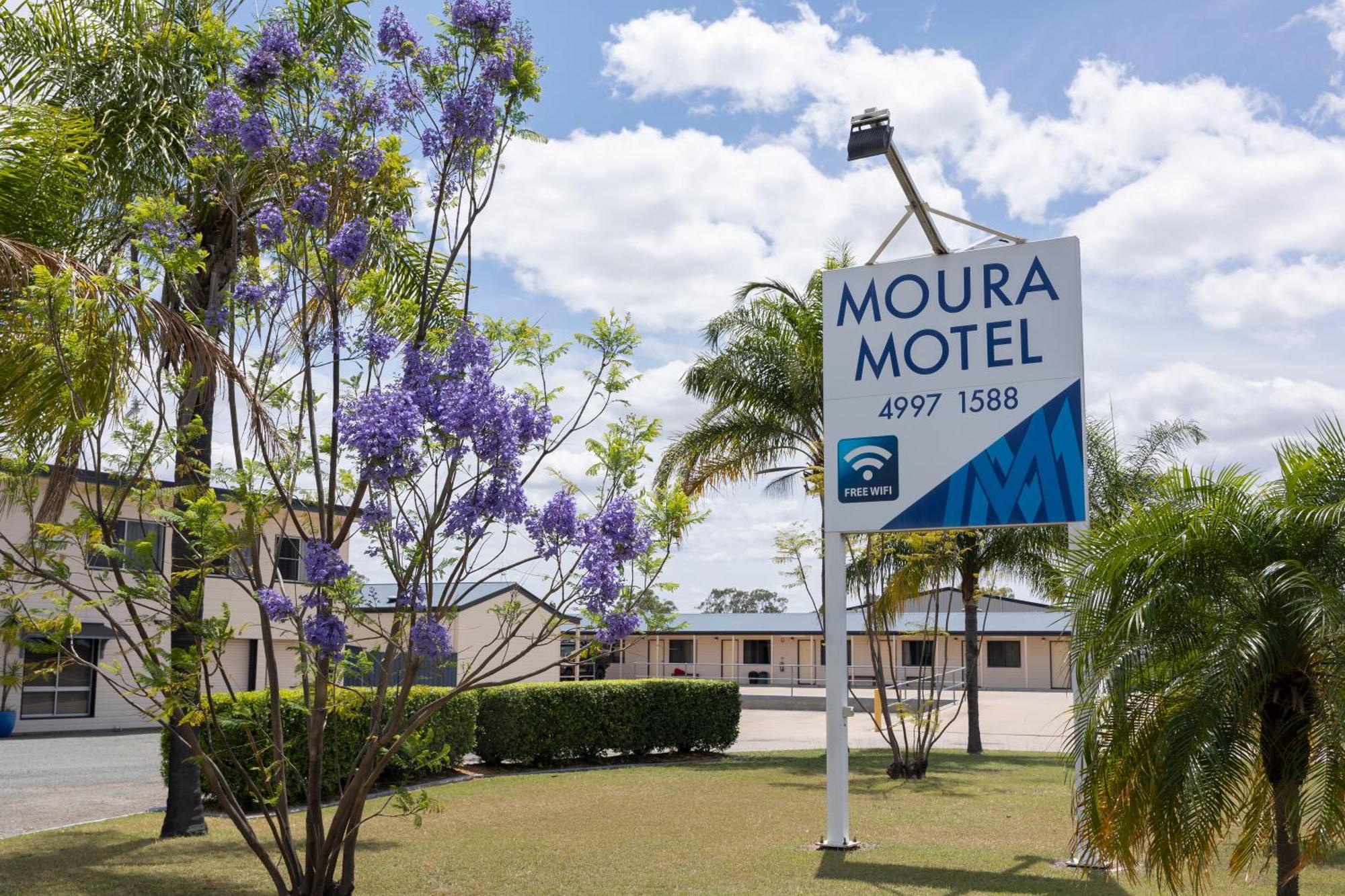 Moura Motel Bagian luar foto