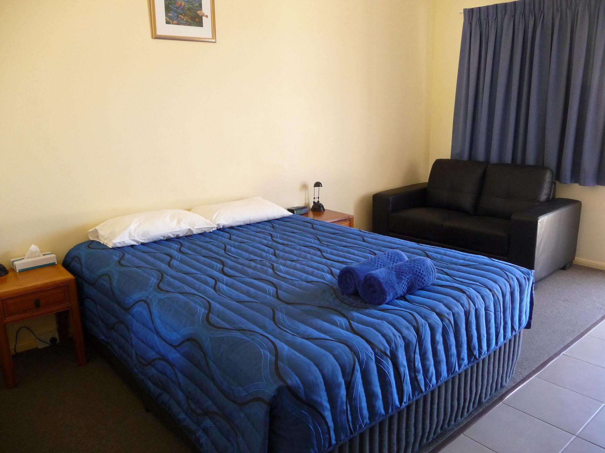 Moura Motel Bagian luar foto