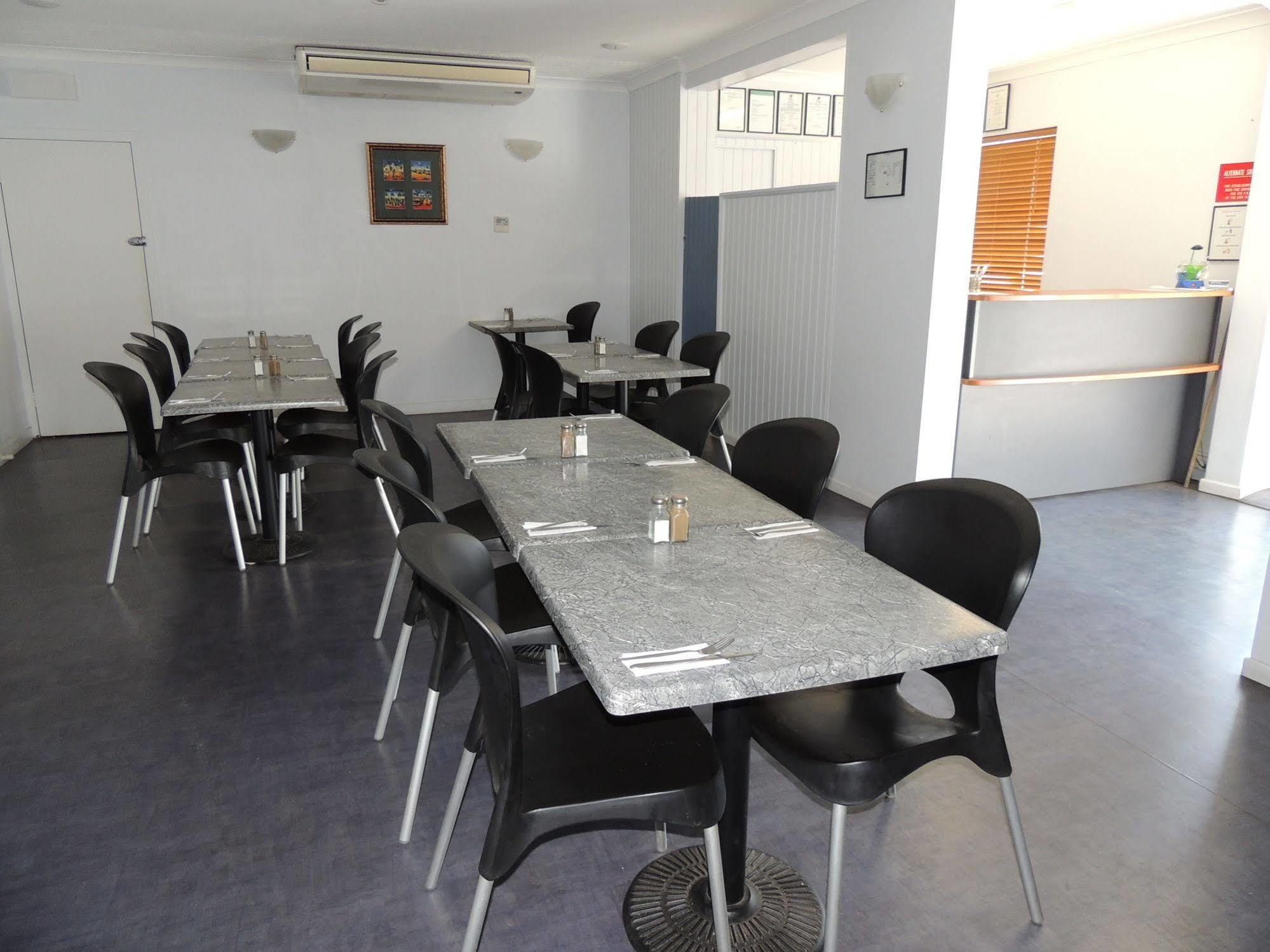 Moura Motel Bagian luar foto
