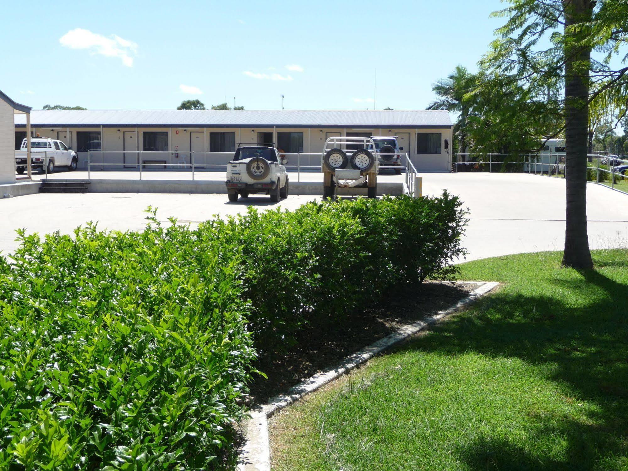 Moura Motel Bagian luar foto