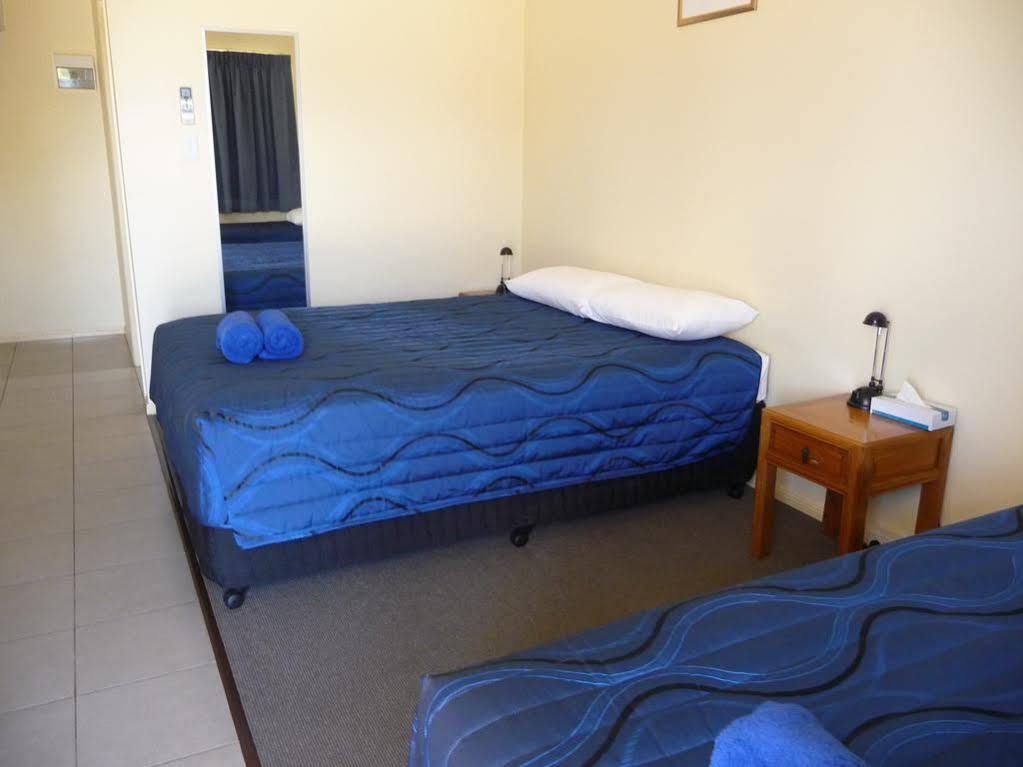 Moura Motel Bagian luar foto