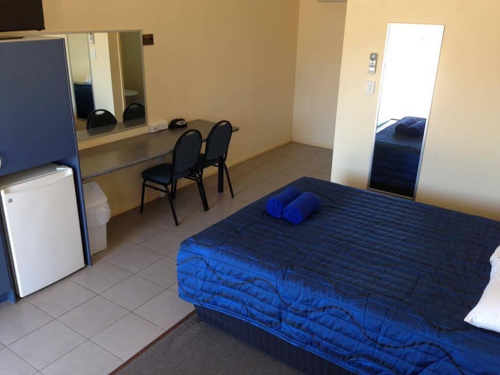 Moura Motel Bagian luar foto